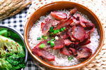 腊肉米饭图片