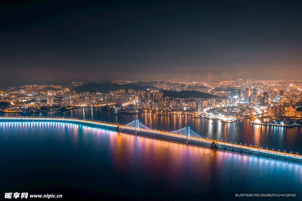 大连星海湾跨海大桥夜景航拍