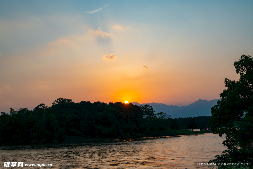 傍晚 晚霞 夕阳 日落 云彩 