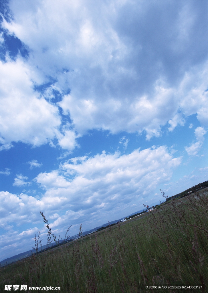湛蓝的天空    