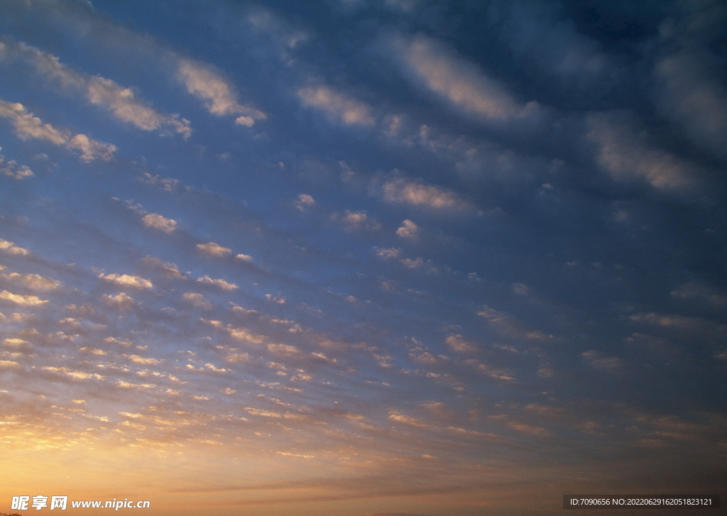 黄昏天空美景    