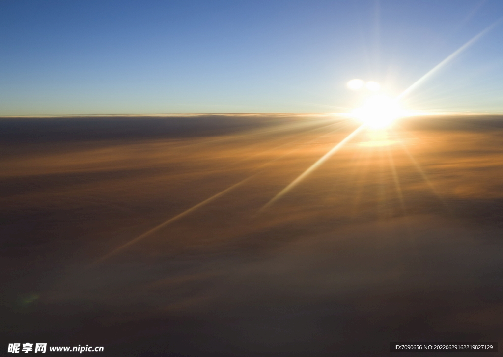 黄昏天空美景    