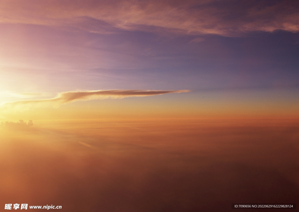 黄昏天空美景    