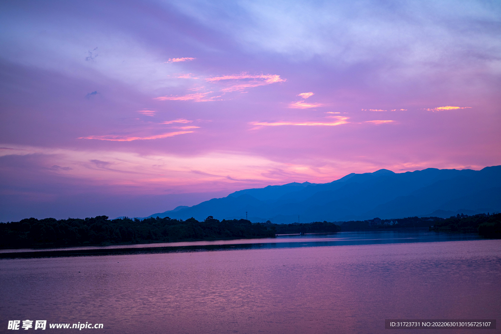 傍晚 晚霞 夕阳 日落 云彩 