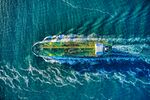 高清远洋运输作业工程油轮图片