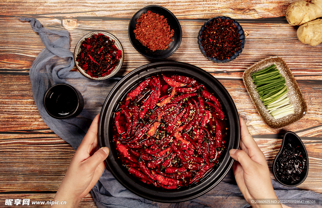麻辣火锅图片