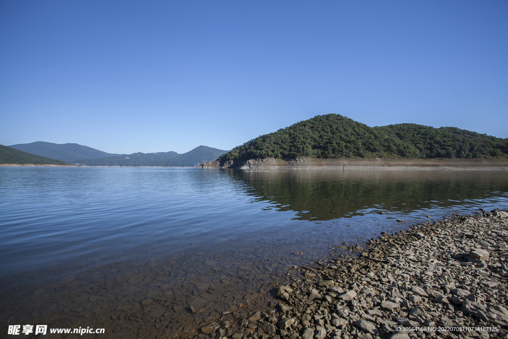 户外湖水岛屿自然景观
