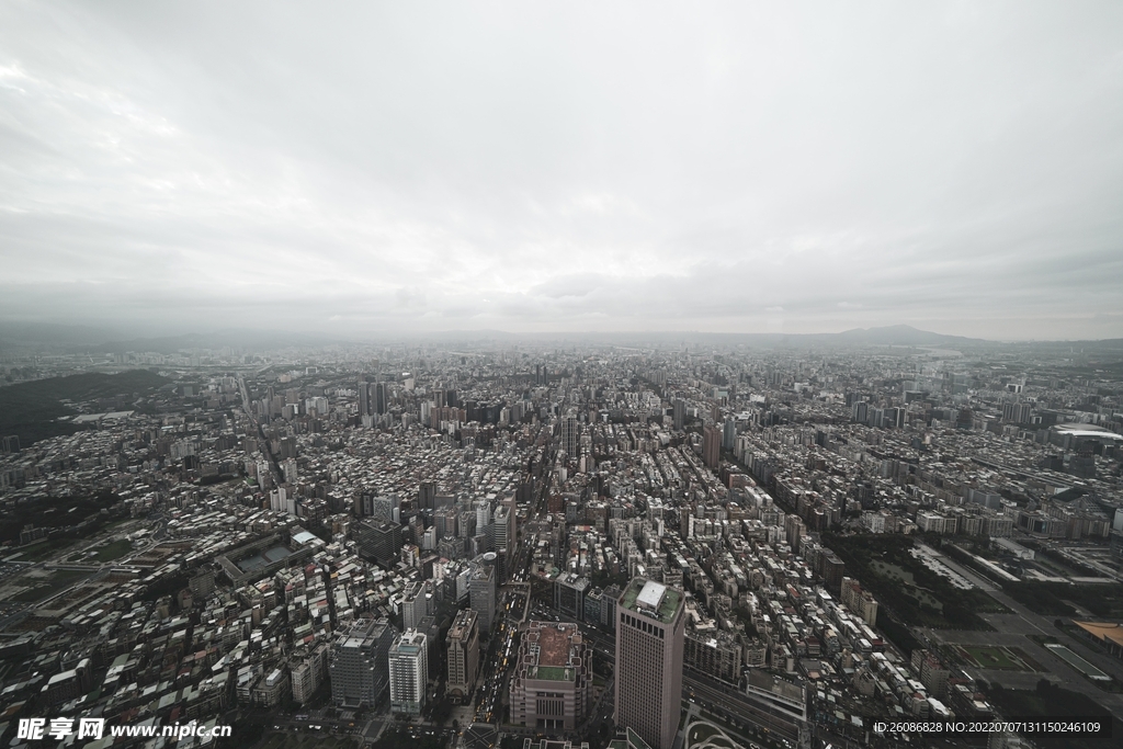 天空下的城市