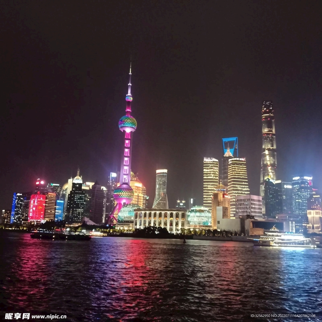 夜里的大上海