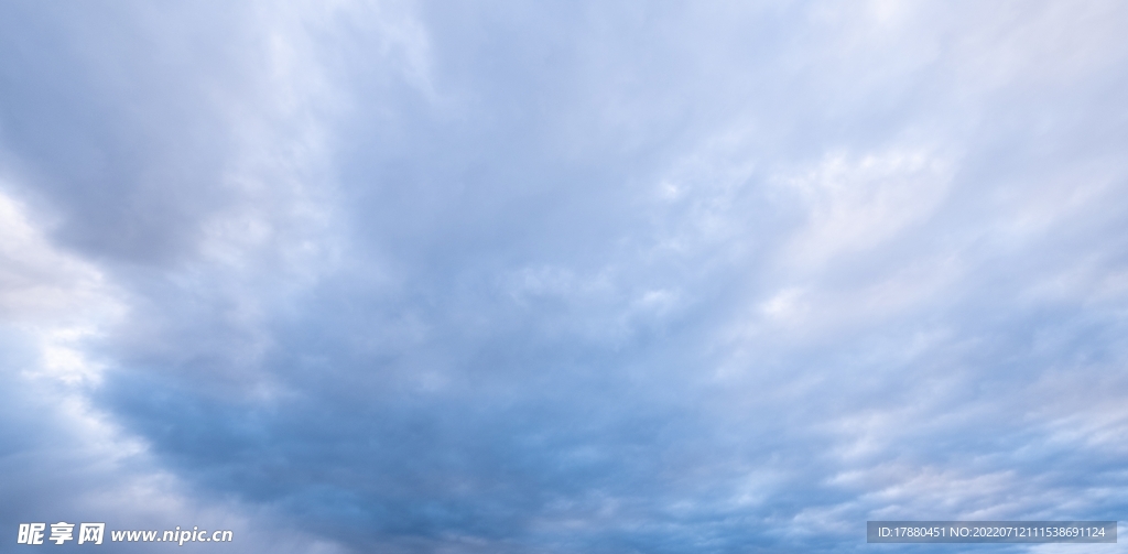 天空