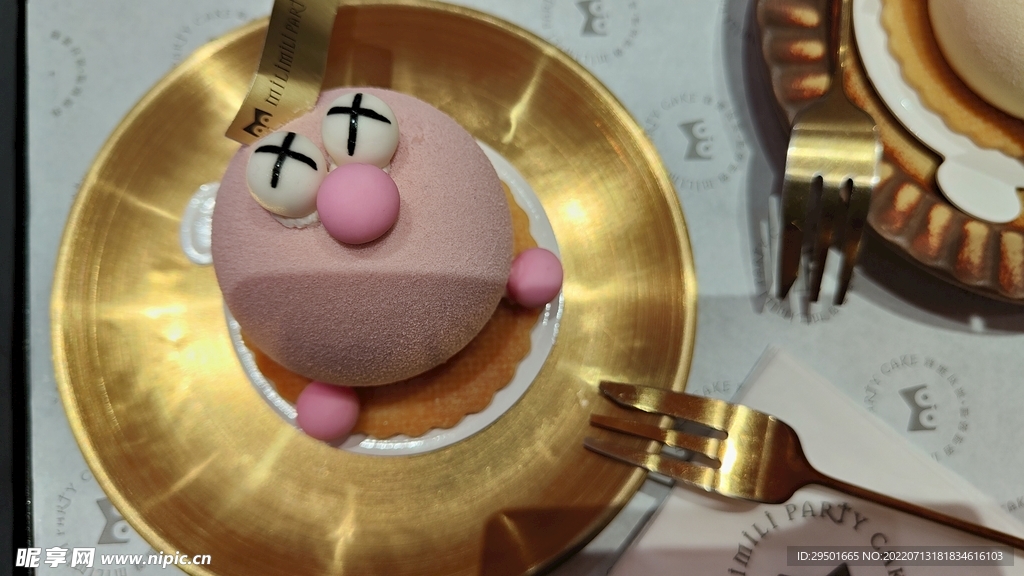粉红色猪可爱创意甜点蛋糕