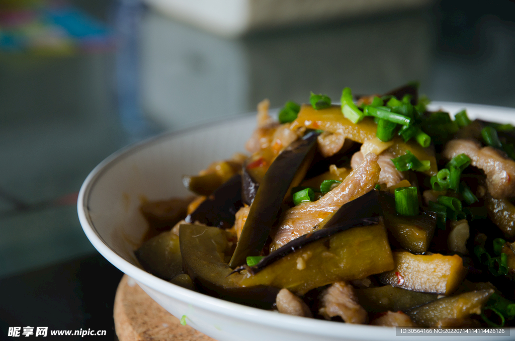 清炒茄子美食