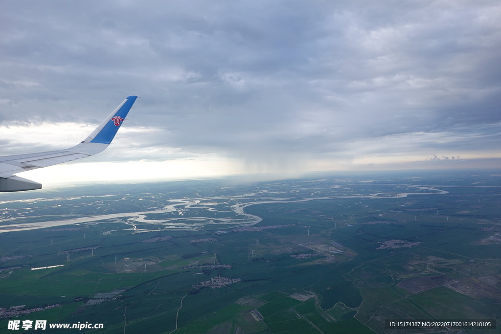 飞机高空景色