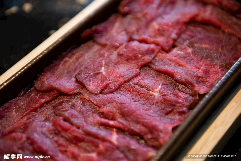 新鲜牛肉食材