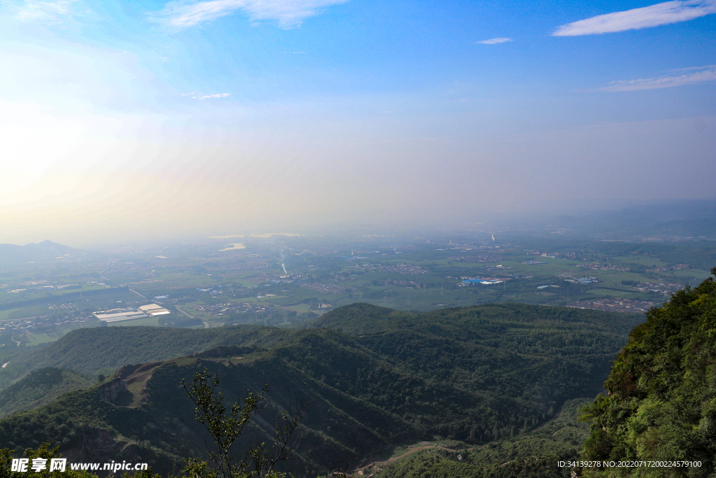 蓝天 大山 