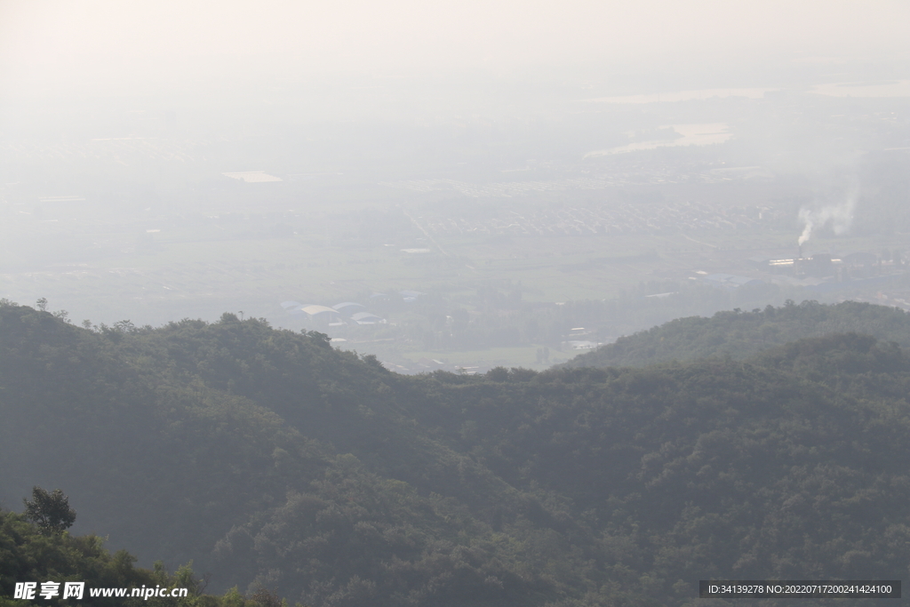 蓝天 大山 