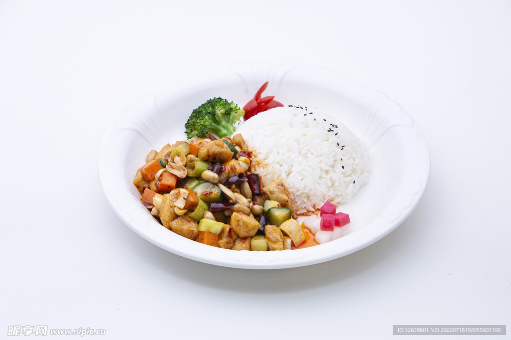 宫保鸡丁盖饭