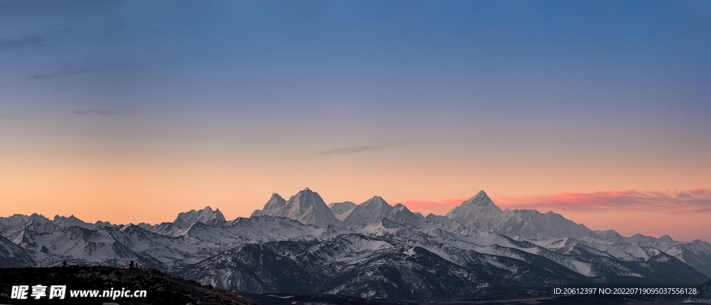 雪山