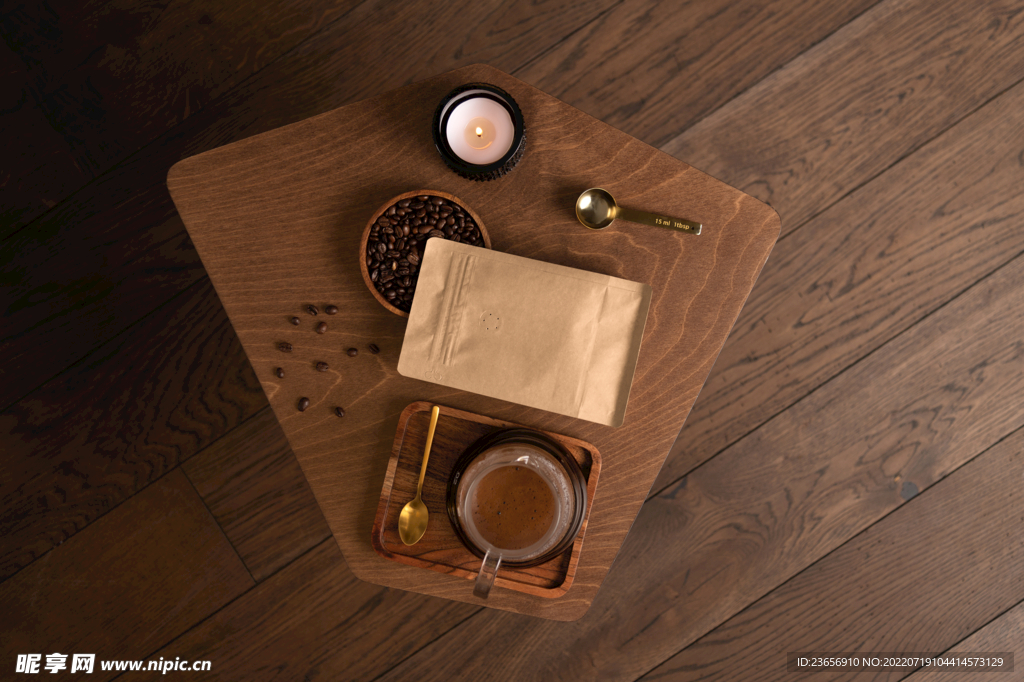 高端纸质自封咖啡包装样机 