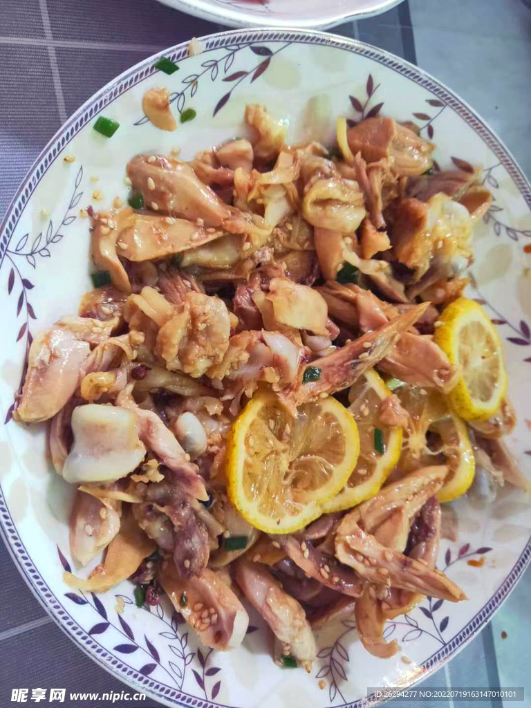 柠檬手撕鸡