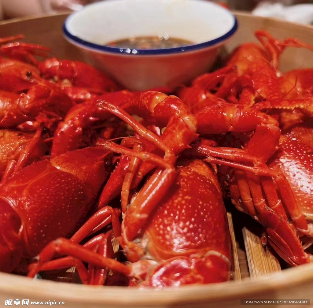  麻辣小龙虾 