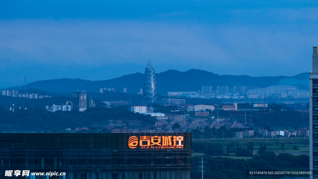 夜幕城市 最美吉安