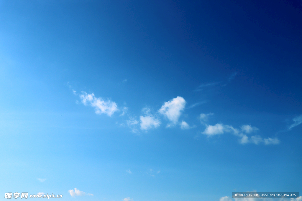 蓝天白云