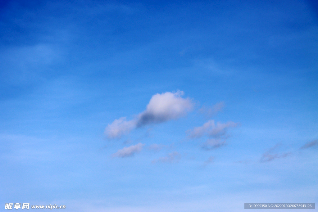 蓝天白云