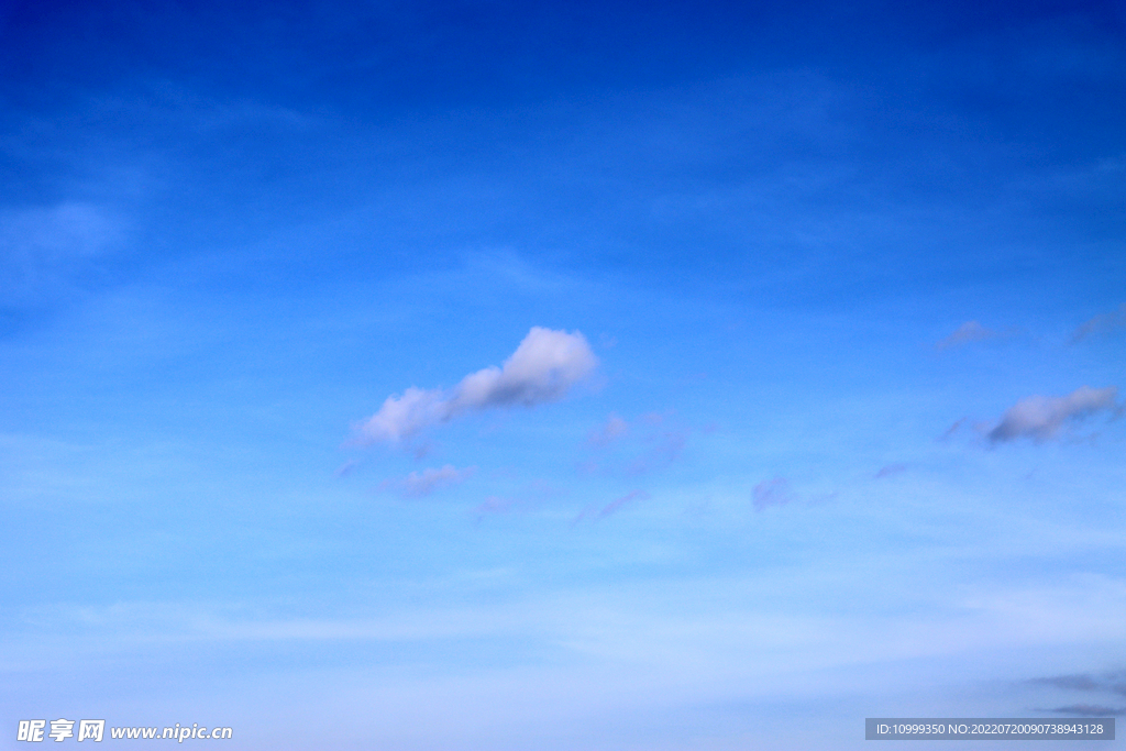 蓝天白云