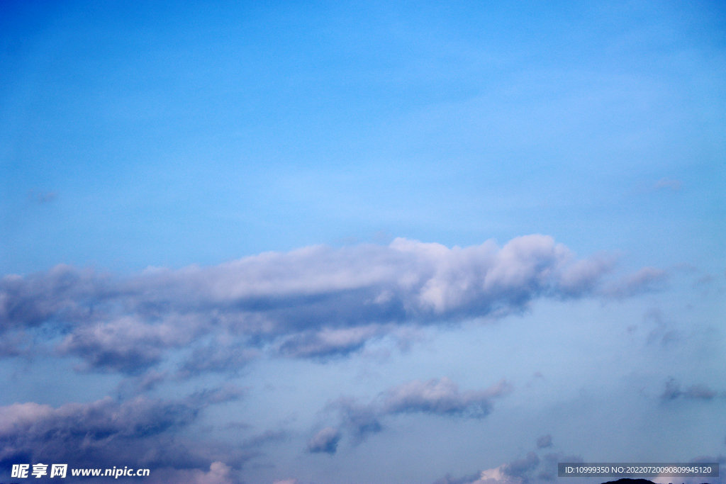 蓝天白云