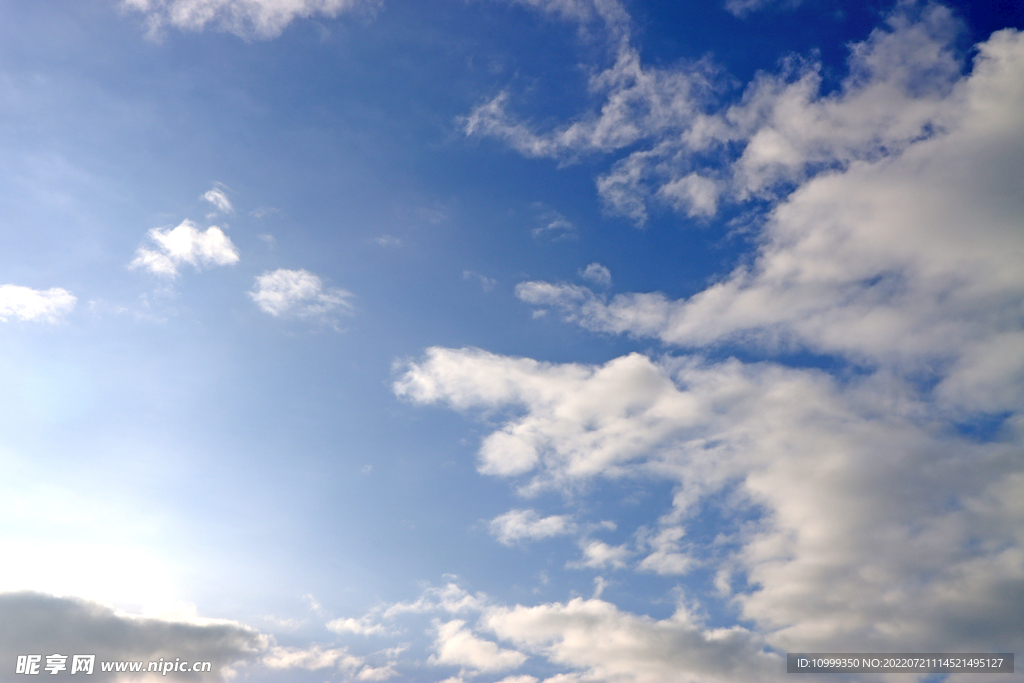 蓝天白云