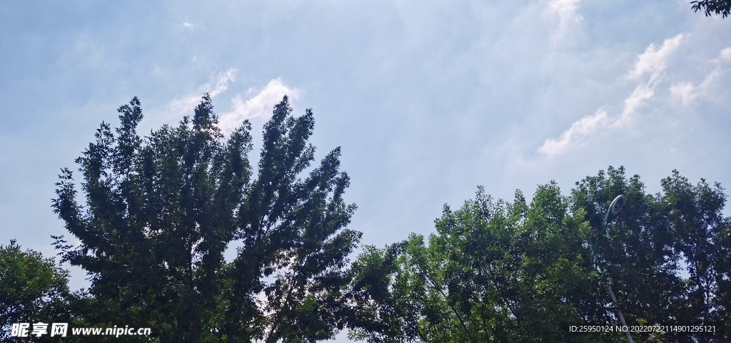 蓝天白云 
