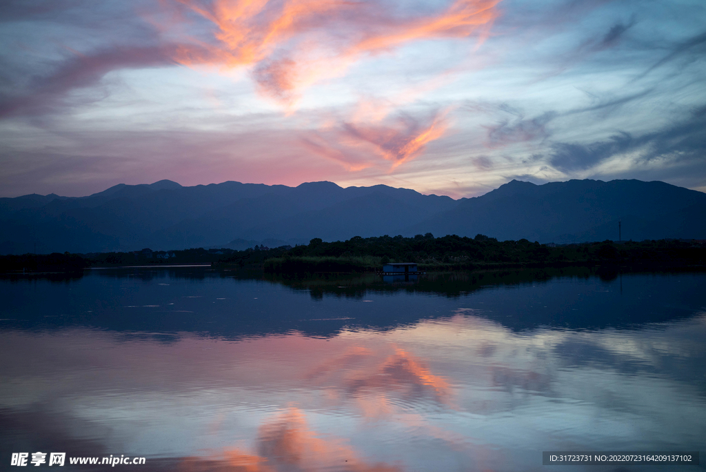  夕阳 日落 云彩 