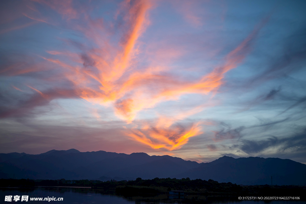  夕阳 日落 云彩 