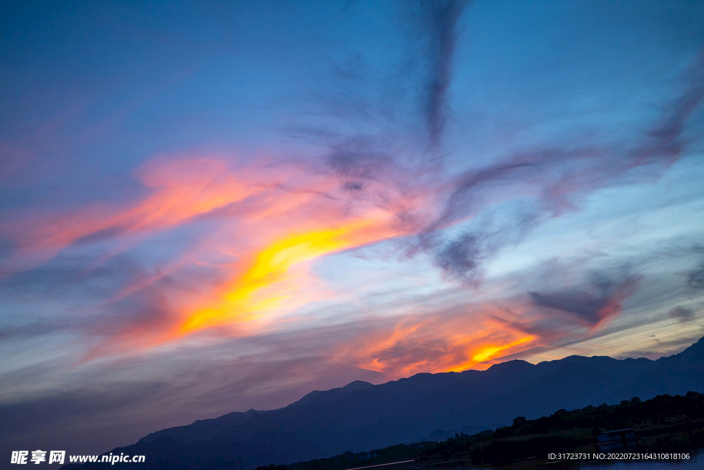  夕阳 