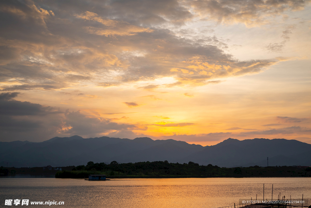  夕阳