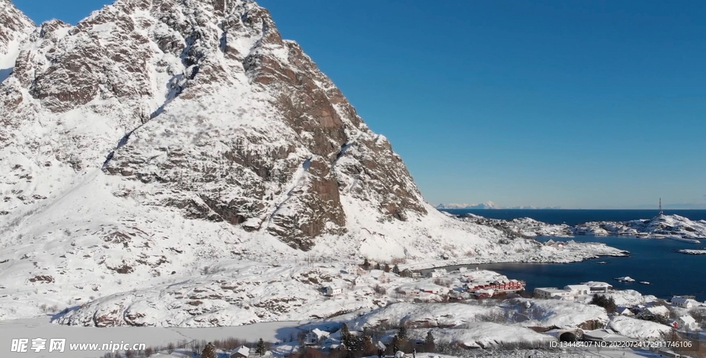 雪山海洋雪景海浪自然风光航拍