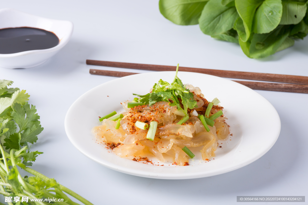 凉拌凉皮美食