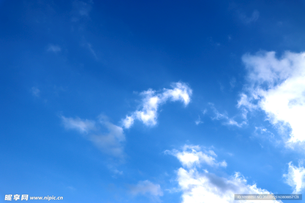 蓝天白云