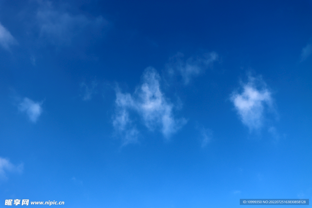 蓝天白云