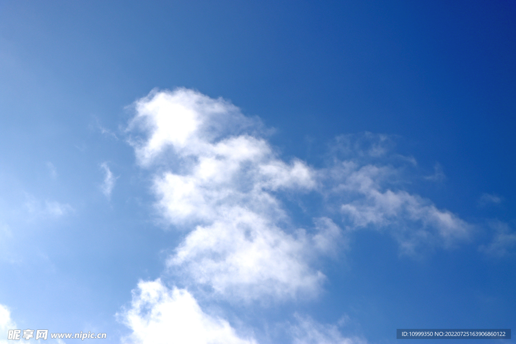 蓝天白云