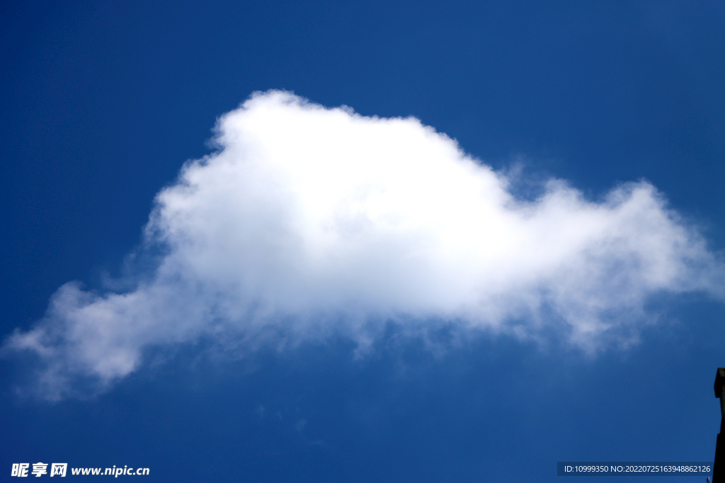 蓝天白云