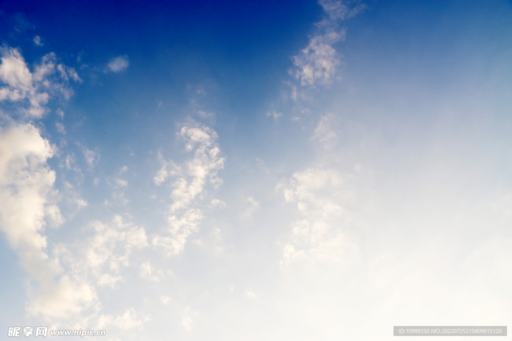 蓝天白云