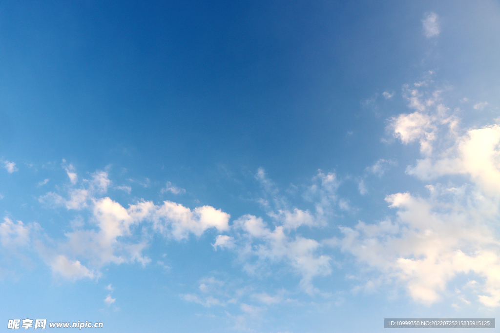 蓝天白云