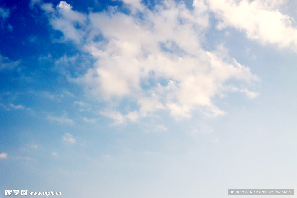 蓝天白云