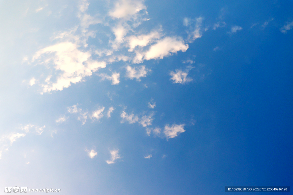 蓝天白云