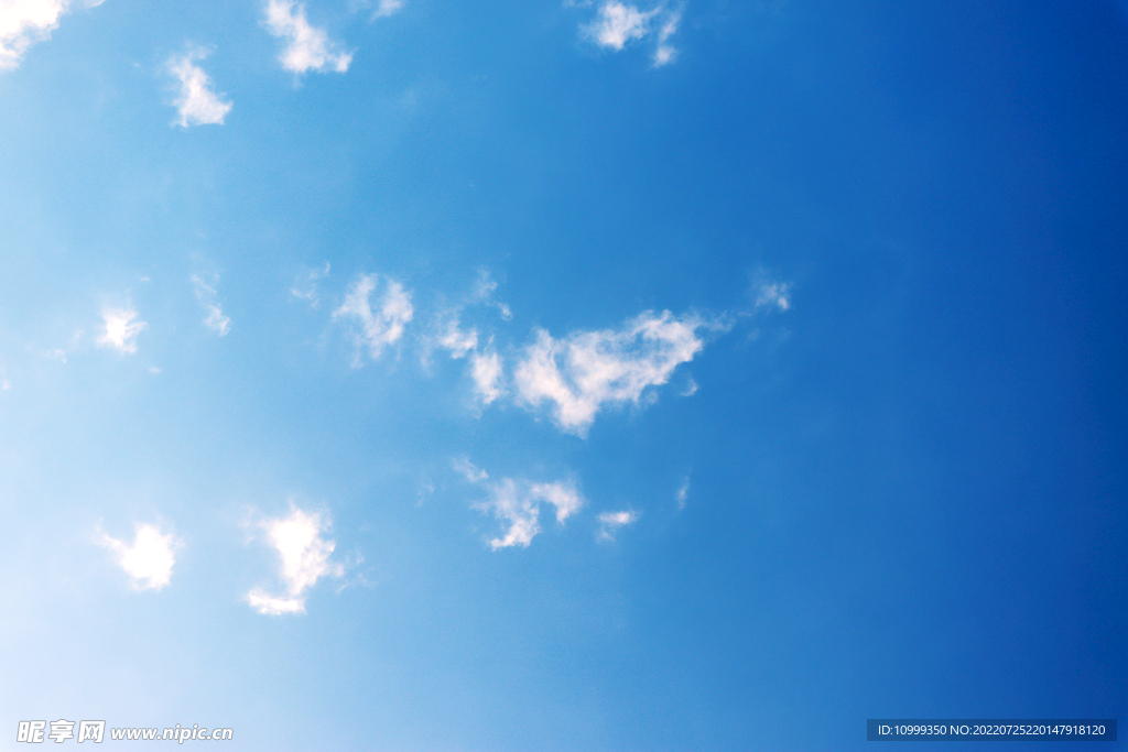蓝天白云