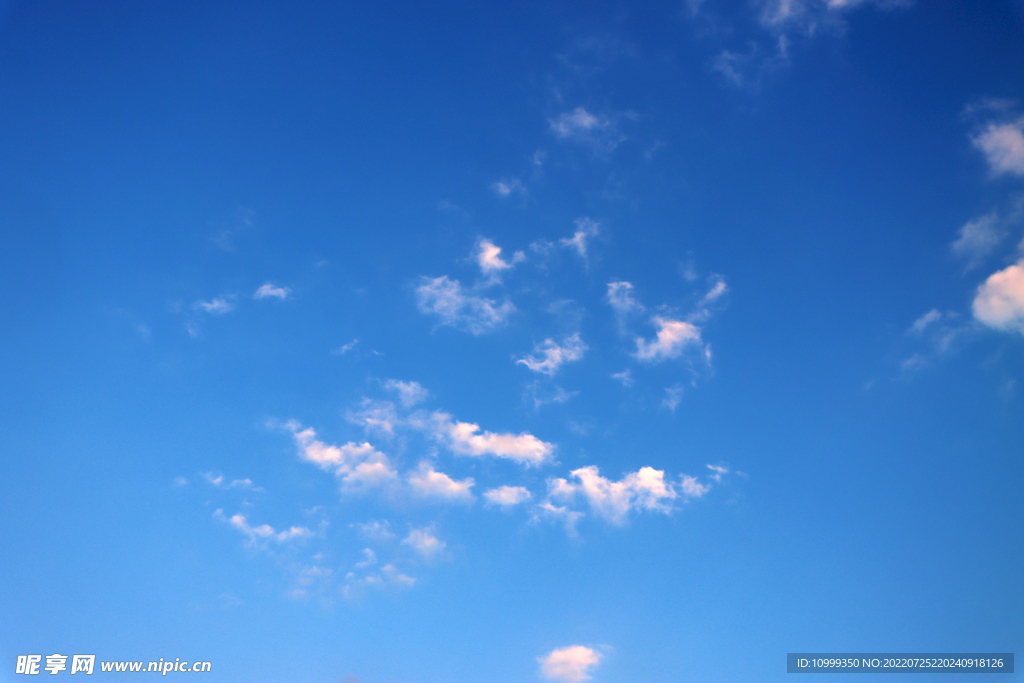 蓝天白云