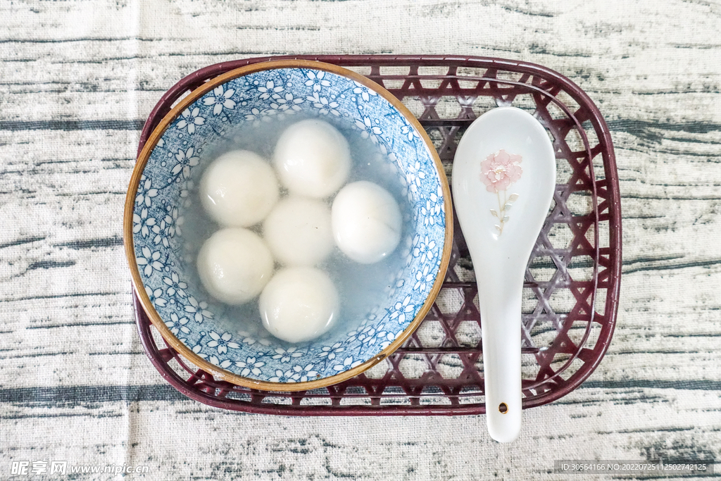 手工汤圆美食
