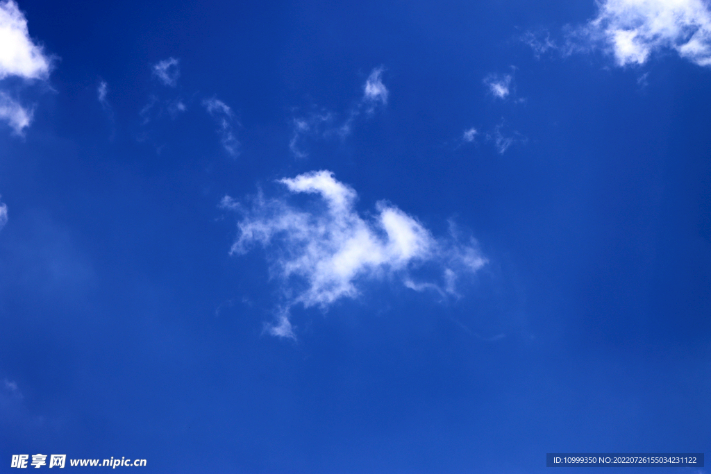 蓝天白云